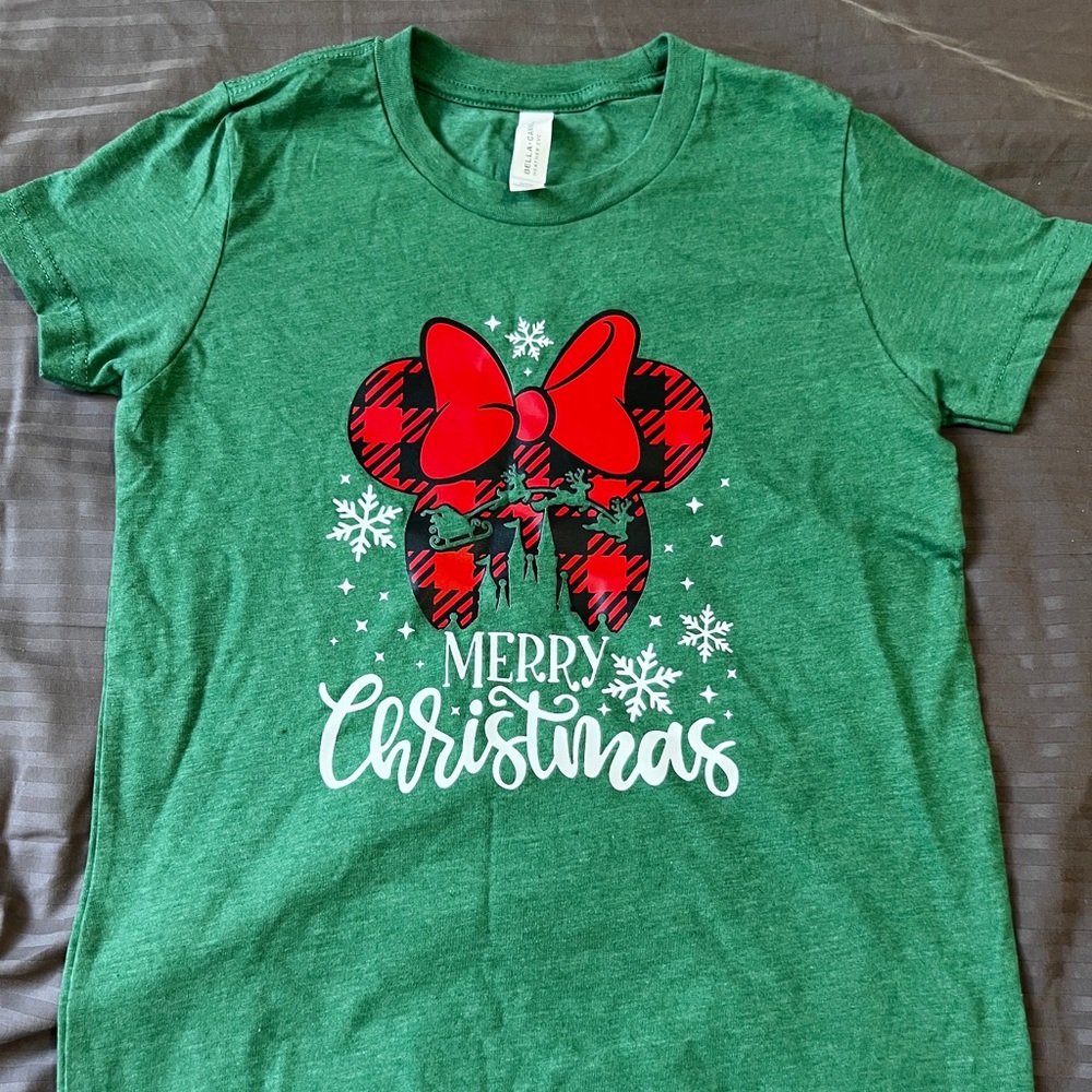 New Disney Minnie Mouse Christmas shirt size small